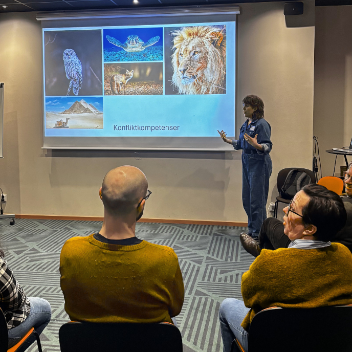 Erica utbildar arbetsplatser för en bättre arbetsmiljö